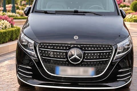 Disneyland Paris to CDG Airport Premium Private Transfer