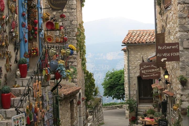 Explore the pretty hilltop village of Gourdon on your shore excursion from Cannes