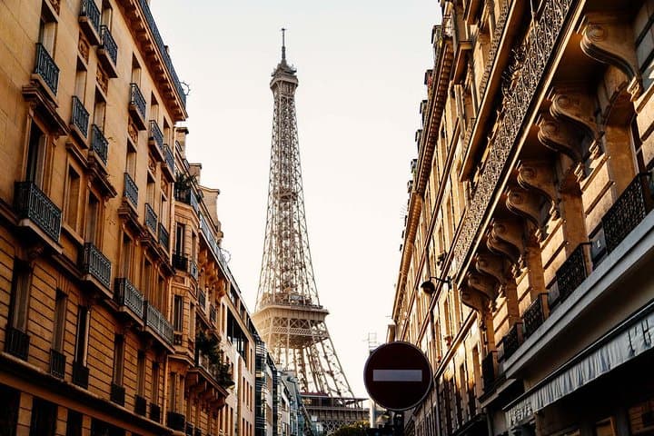 Get amazed by the magnificent Eiffel Tower and hear local stories from your private guide
