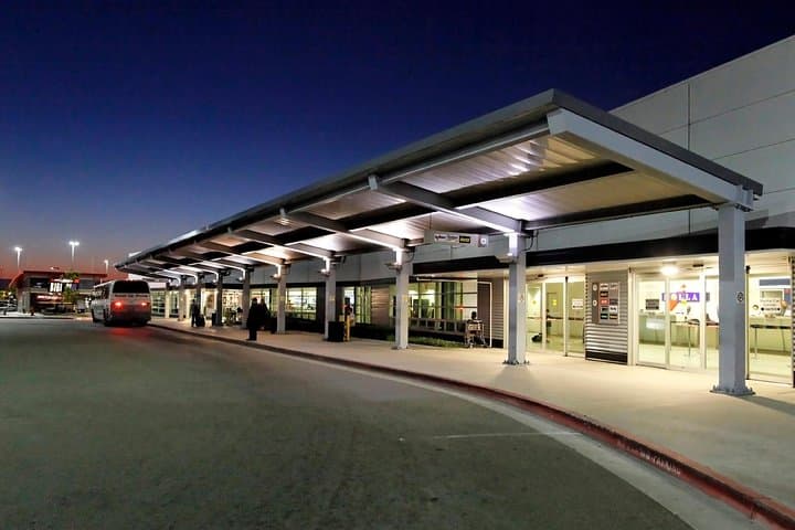 Airport transfer from Disneyland