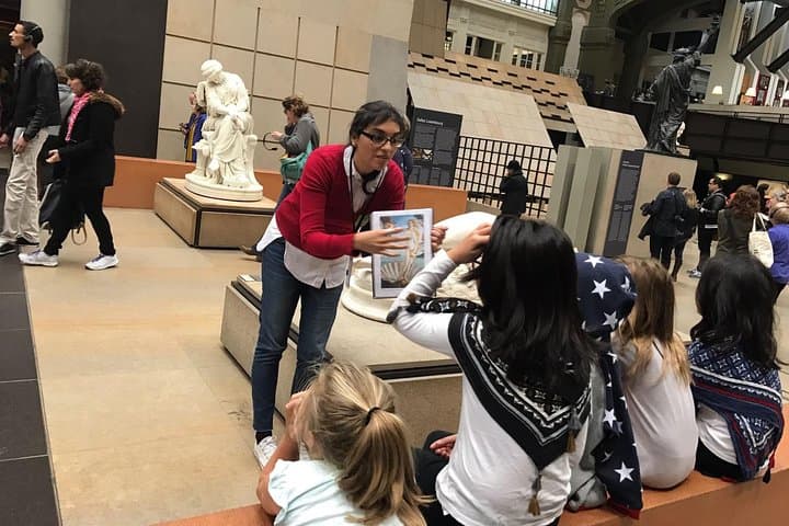 1h30 Orsay Masterpieces for adults - optional "families & kids"