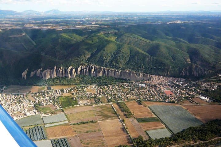 Fly above the Provence region in a private plane