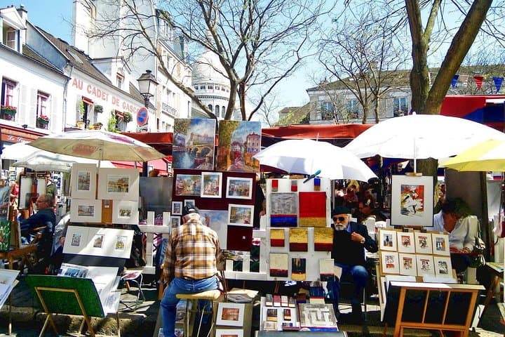 Montmartre District and Sacre Coeur - Exclusive Guided Walking Tour