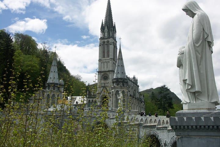 LOURDES : COME FOR A DAY - Private Day-trip from PARIS by High Speed Train