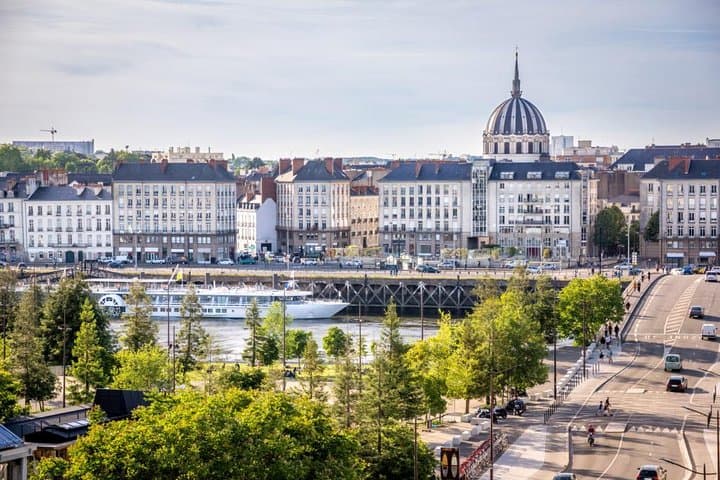Reach Nantes city stress-free