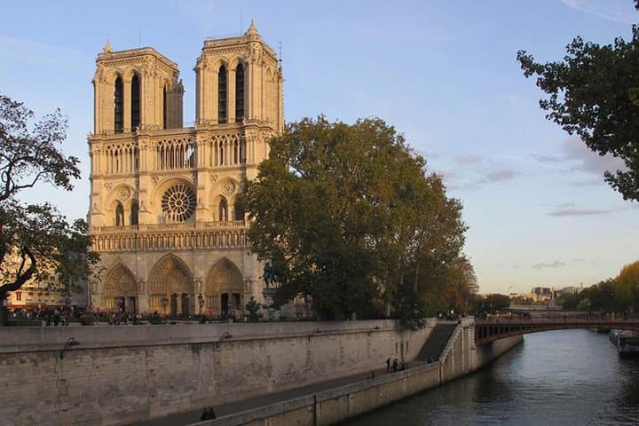 Private 4-hour Walking Tour of Latin Quarter in Paris