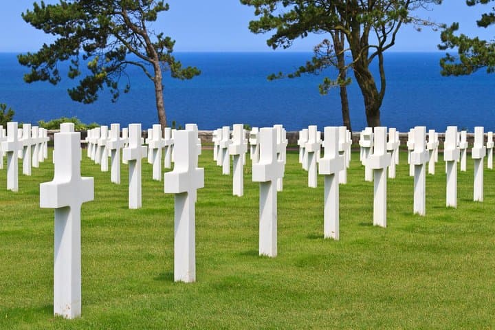 Normandy D-Day Landing Beaches with Private Guide From Paris