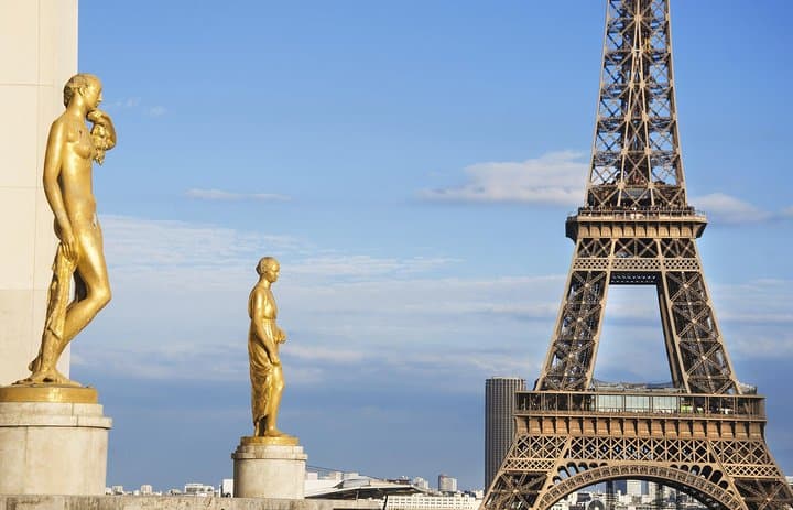 Paris Highlights Immersive Coach Tour