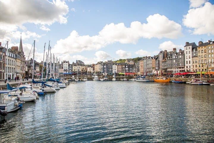 Normandy D Day US Beaches & Honfleur City - Daytrip from Paris