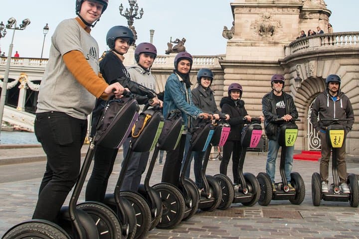 Take pictures of the many monuments seen during your Segway tour