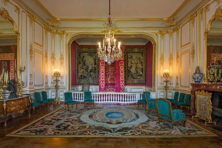 Chambord Castle - Transportation Private Trip