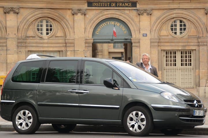 Christian Mayer

Private Driver-Guide;

Expatriate in France since 1992