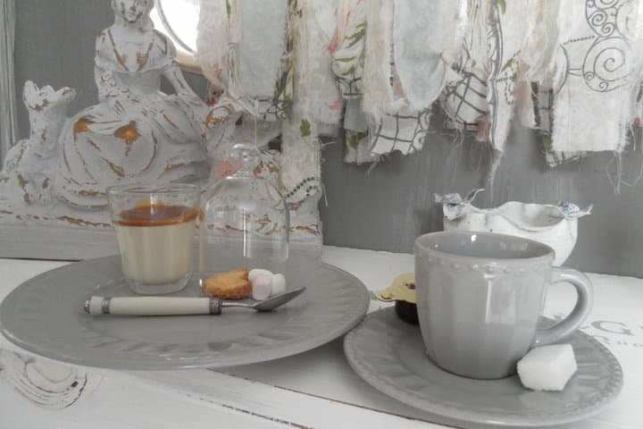 Afternoon tea in the Shabby Caravan
