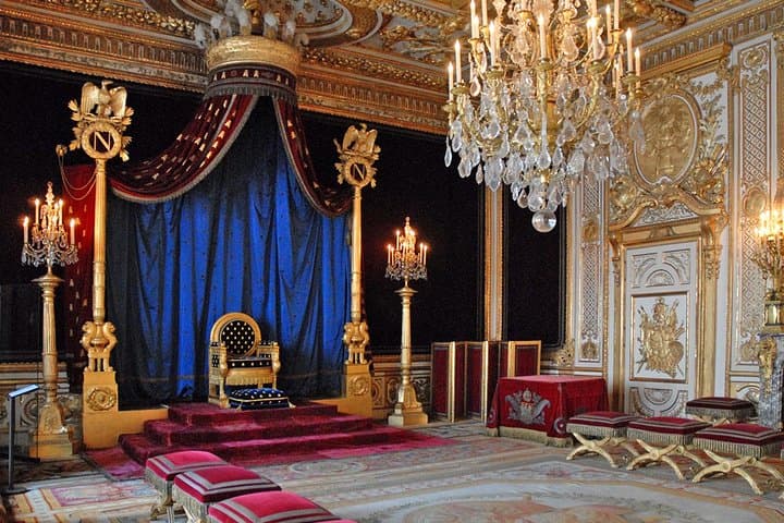 Fontainebleau & Barbizon Half-Day Trip from Paris with Entry