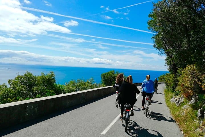 Fantastic Villefranche's Bay & Cape - E-Bike Tour from Nice