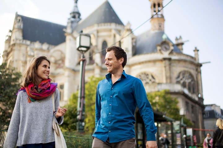 Learn about the french culture from a local private guide during this private tour of Highlights & Hidden Gems of Paris
