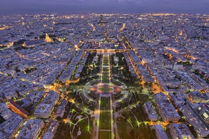 Eiffel Tower Dinner, Sightseeing Cruise and Moulin Rouge Show