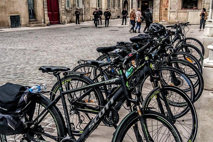 Discovery of Dijon by Bike + Tasting
