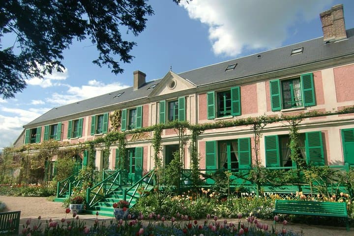 Private Tour: Rouen and Giverny Day Trip from Caen