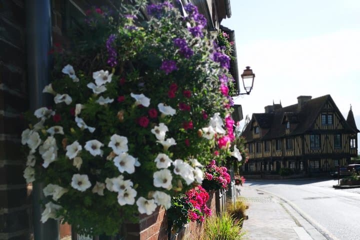 Private Tour to Bayeux, Honfleur and Pays d' Auge from Caen