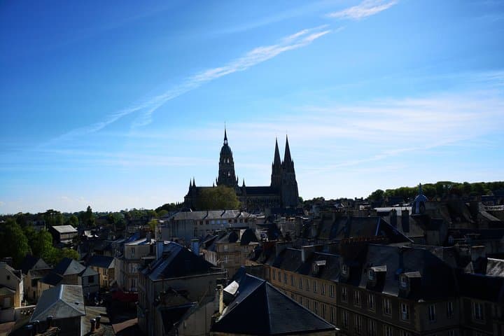 Private Tour to Bayeux, Honfleur and Pays d' Auge from Caen