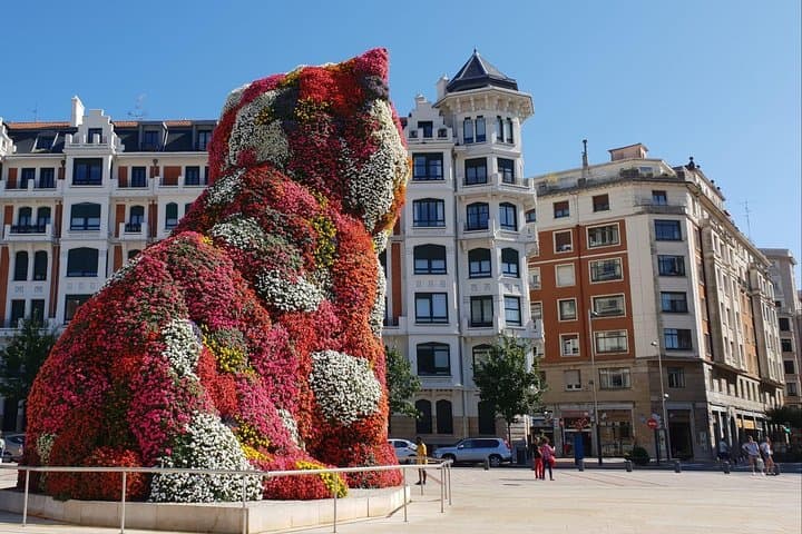 San Sebastian, Bilbao & Guggenheim Tour from Biarritz