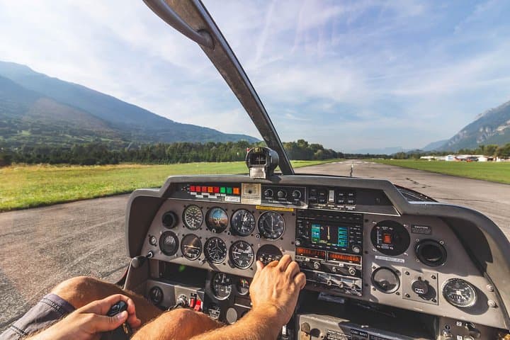 Fly above Lyon in a private plane