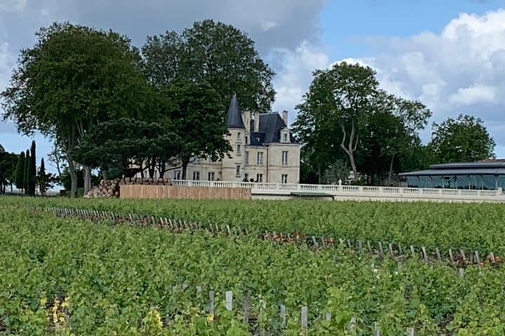 Private day tour in the Médoc (Premium Sedan)