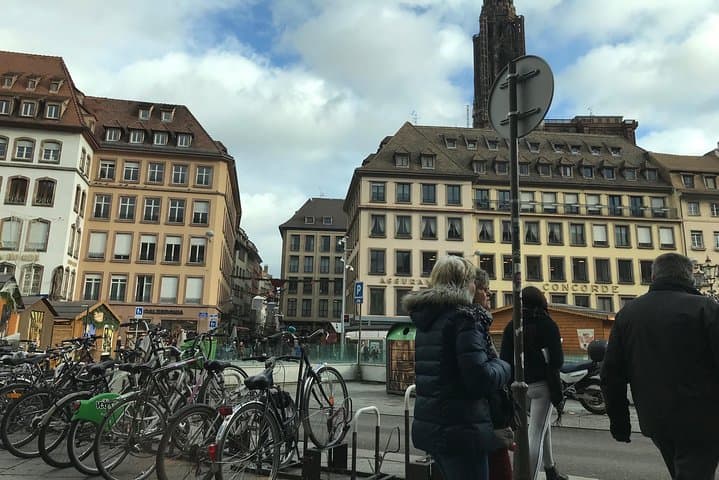 Rental car with driver in Strasbourg - availability 7 hours