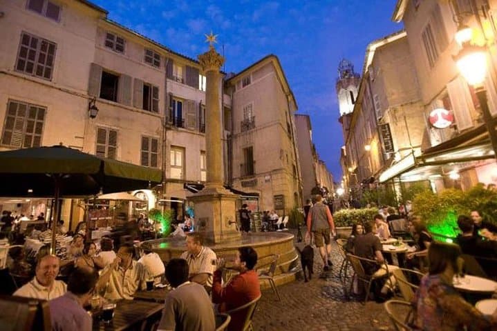 Center of Aix by night