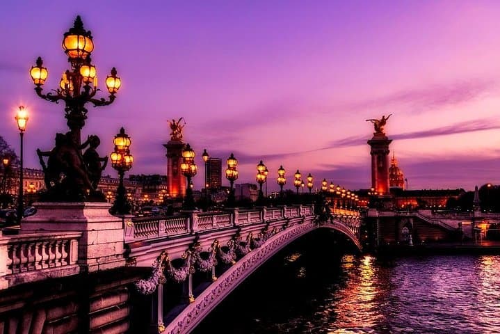 Transfer Airport Paris-Hotel in Portuguese