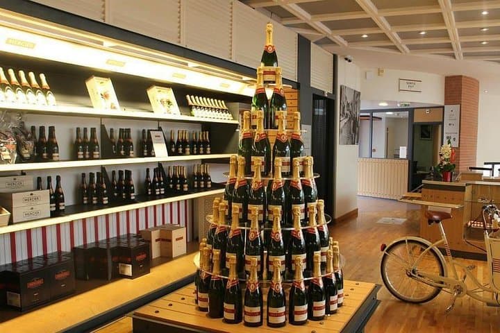 Private 10-hour round transfer to Champagne Epernay from Paris. Best offer!