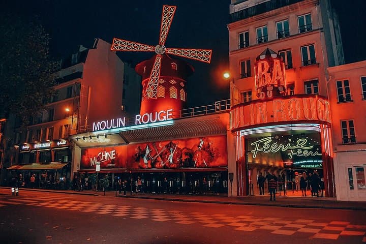 Romantic tours Paris