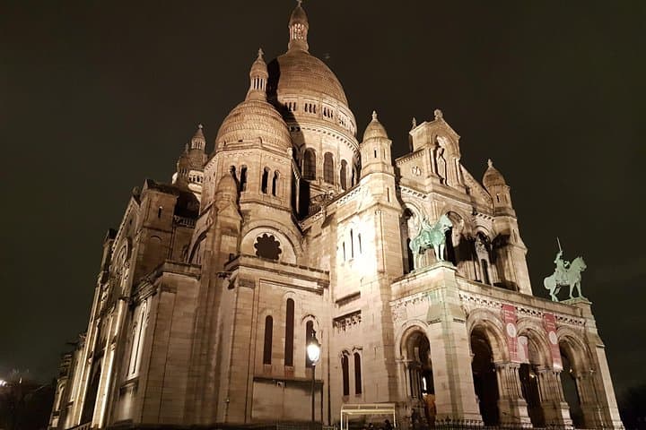 Montmartre by Night Private Tour