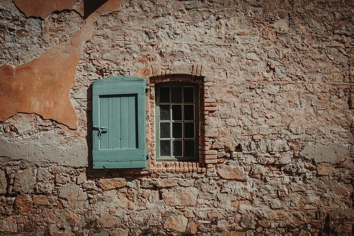 Historic Cannes: Exclusive Private Tour with a Local