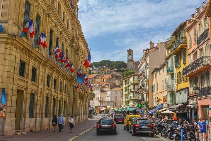Historic Cannes: Exclusive Private Tour with a Local