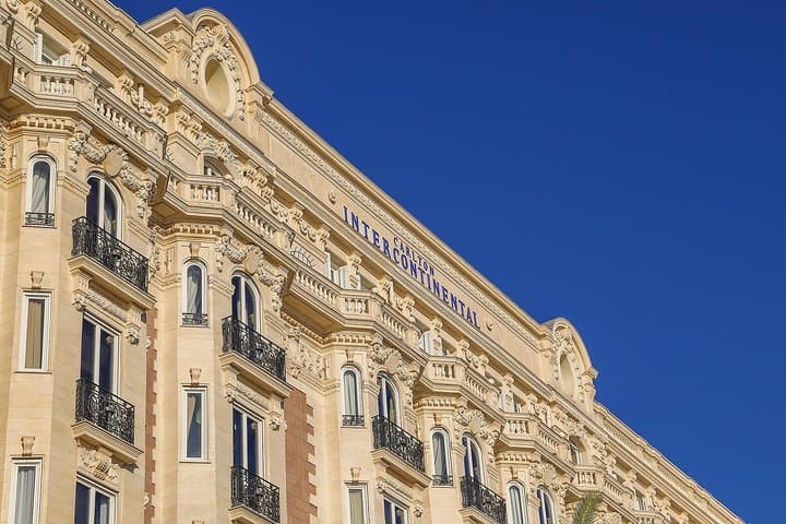 Historic Cannes: Exclusive Private Tour with a Local