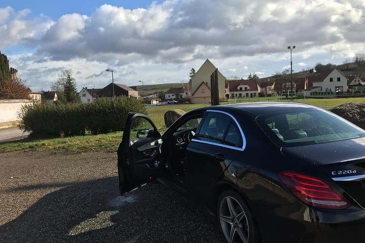 Personal taxi driver Strasbourg  Paris Charles de Gaulle Airport (CDG)