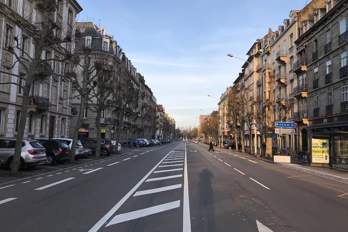 Personal taxi driver Strasbourg  Paris Charles de Gaulle Airport (CDG)