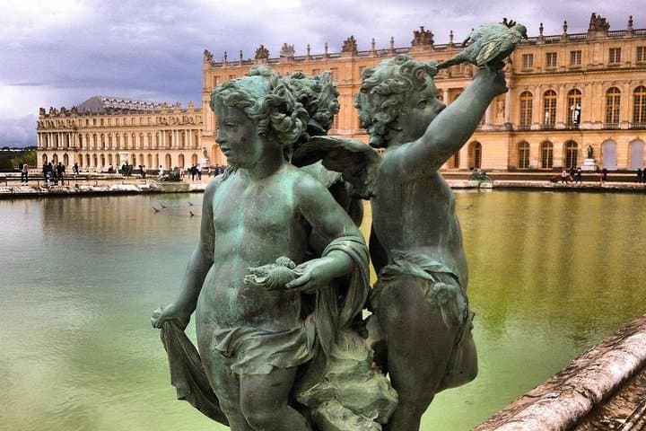 Versailles gardens & Petit Trianon 'M.A's palace'