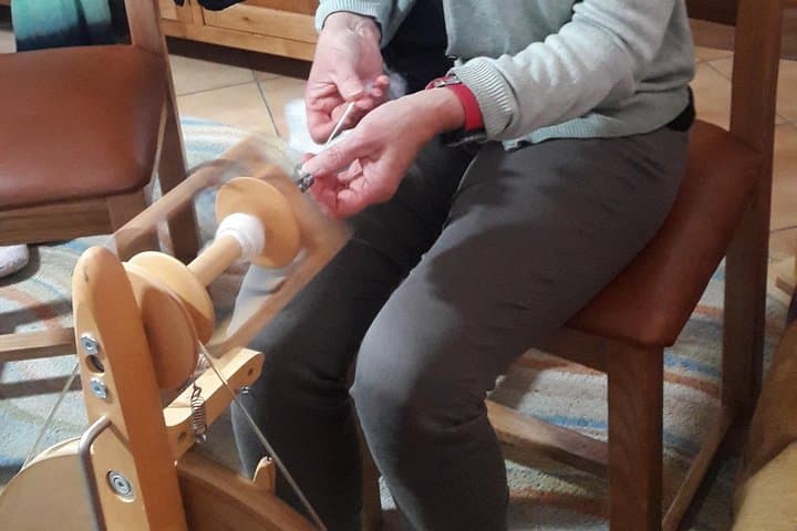 Introduction to spinning local wool on a traditional spinning wheel
