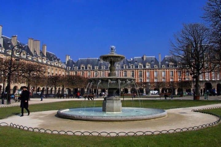 Paris: Private Walking Tour in the Marais District
