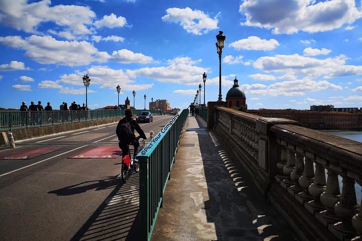 Toulouse: Private guided walking tour