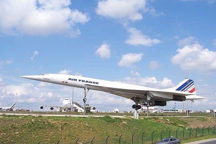 Private Van Transfer from CDG To Airport Beauvais
