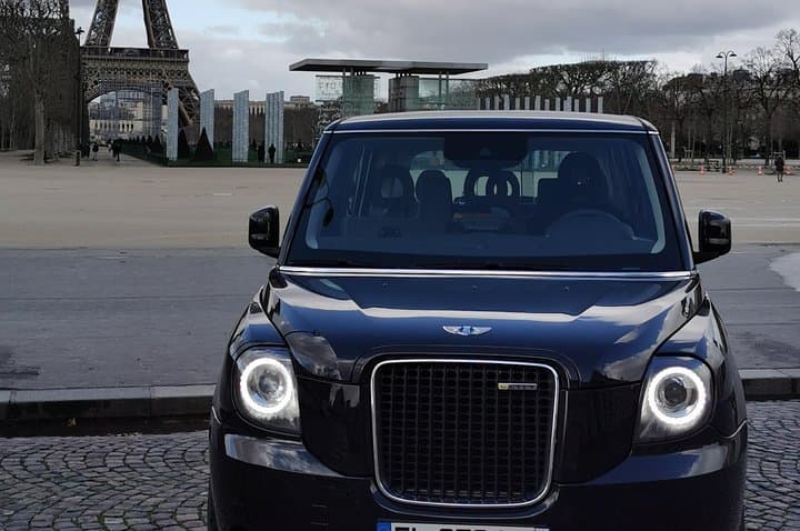 Private Taxi from Charles de Gaulles Airport to Paris