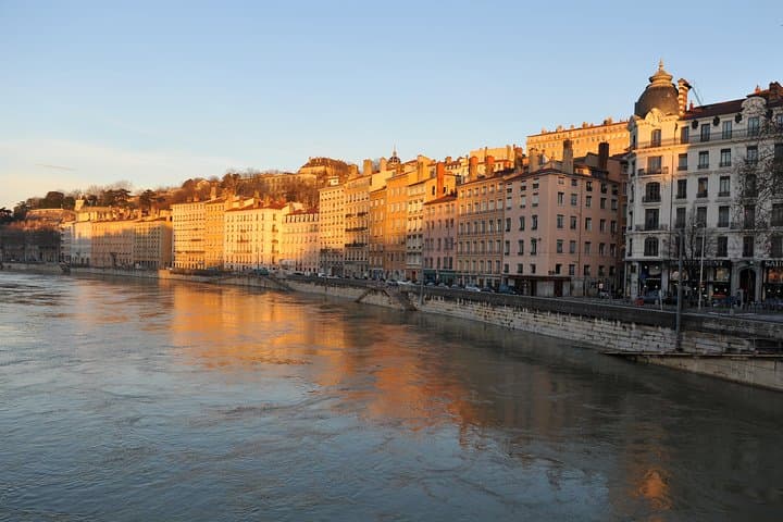 Story tour of Old Lyon for children