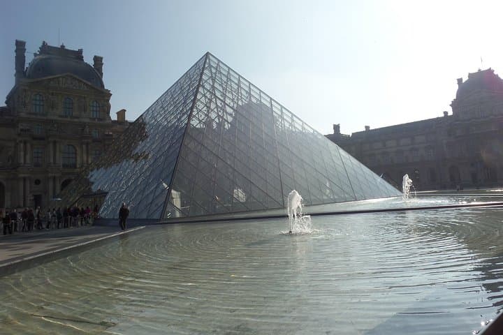 Private City tour of Paris from Disneyland with drop off in Paris City