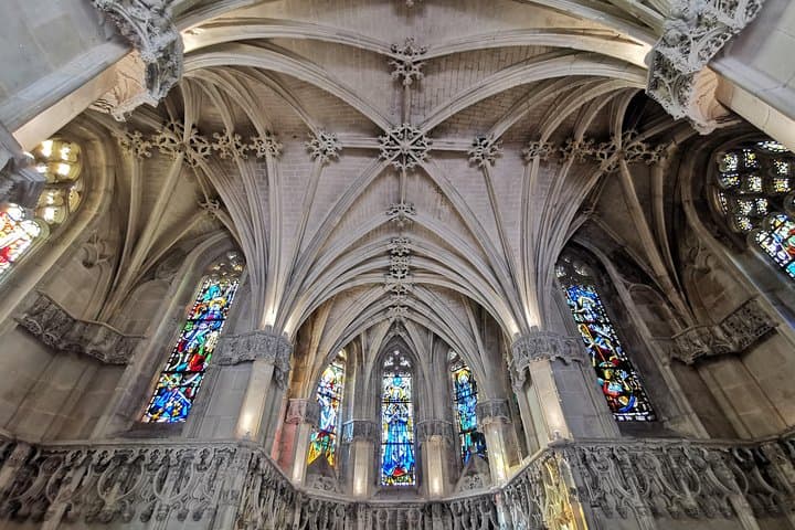 Loire Valley Full-Day Private Guided Tour with Hotel Pickup