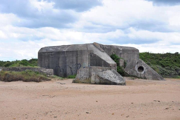 Private 8/9 hour tour to British landing beaches from Le Havre with driver/guide
