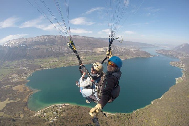 Sensation paragliding flight over the magnificent Lake Annecy
